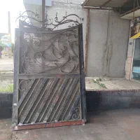 درب اهنی ساختمون