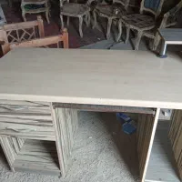 میزتحریر در حد نو با ابعاد