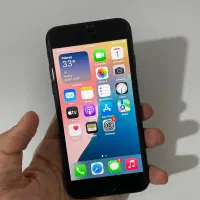 ایفون se 2020