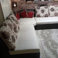 مبل راحتی L با میز