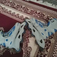 فروش اسکیت استفاده نشده و چراغ دار مناسب بچه ها|دوچرخه، اسکیت، اسکوتر|شیراز, شهرک مهدی‌آباد|دیوار