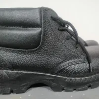 کفش کار نو یک جفت