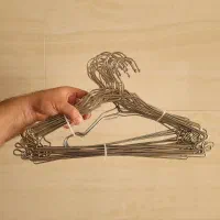 چوب‌لباسی بزرگ و کوچک