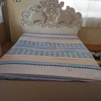تخت خواب دو نفره در حد نو با تشک
