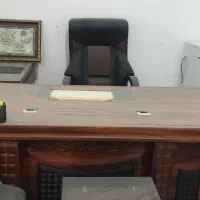 ۲ عدد میز مدیریتی ال دار وکیوم  کلاسیک