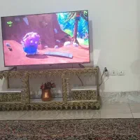 میز تلویزیون در حد نو