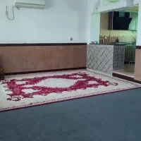 یک واحد آپارتمان یک خوابه در طبقه دوم