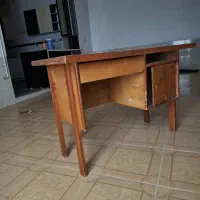 میز چوبی