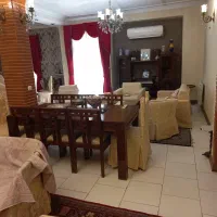 آپارتمان ۲۰۰ متری ، کریمخان ، سنایی