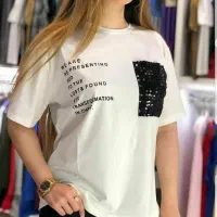 تعدادی لباس|لباس|قم, شهدا|دیوار