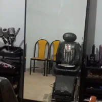 آینه آرایشگاه