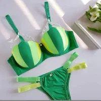 لباس زیر|لباس|اردبیل, |دیوار