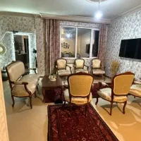 ست ۹ نفره به همراه میز ناهارخوری ۸ نفره ستش