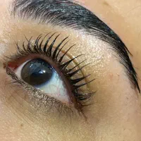 کاشت مژه لیفت مژه ابرو ۲۹۰ت