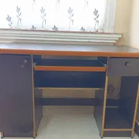 میزتحریر وکامپیوتر