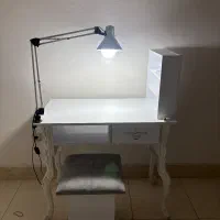 میز ناخنکار