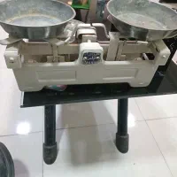 ترازوی قدیمی