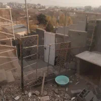 فنس و میله ها و در