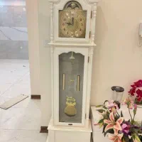 ساعت  ایستاده