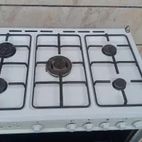 اجاق گاز۵شعله فردار و ترموکوبل دار بابدنه محکم قوی