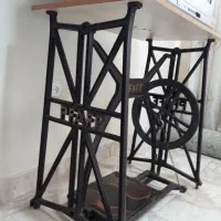 میز چدنی انتیک|کلکسیون اشیاء عتیقه|کرج, باغستان|دیوار