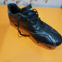 کفش فوتبال سایز ۴۳