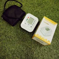 فشارسنج آرم استایل سخنگوی فارسی پرداخت در محل