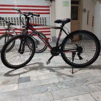 دوچرخهبسیار تمیز  تمیز مرتب که تو عکس پیداست