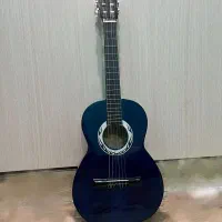 یک عددگیتار نونو به همراهکیف و 3عدد کتاب آموزشی|گیتار، بیس، امپلیفایر|اهواز, سخیریه|دیوار