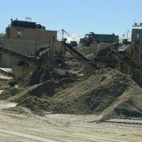 ماسه زرد و سیا و مصالح ساختمانی|مصالح و تجهیزات ساختمان|همدان, |دیوار