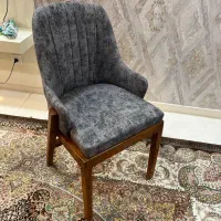 سه  عدد صندلی چوبی