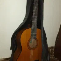 گیتار یاماها c40