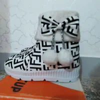 بوت وکفش دخترانه سایز۳۰و۳۱و۲۴|کفش و لباس بچه|بندر ماهشهر, |دیوار