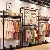 فروشنده حراج به دلیل تغییرات