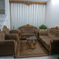 مبل ۷نفره بایک میز عسلی بزرگ تمیزو سالم و شیک