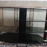 میز تلویزیون شیشهای