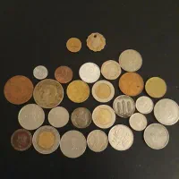 تعدادی سکه قدیمی و جدید از کشورهای مختلف