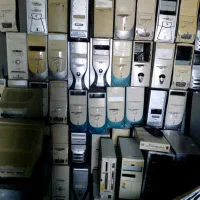 فروشنده و خریدار کیس مانیتور و برد کامپیتور