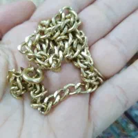 مقداری طلا کمی بالاتر از تابلو به فروش میرسد