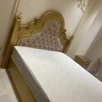 تخت دونفره چوب اصل ‌رنگ طلایی