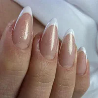 کاشت ناخن حرفه ای(خاقانی)|خدمات آرایشگری و زیبایی|اصفهان, جلفا|دیوار