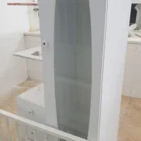 تخت کودک و کمد سه کشو دکور دار