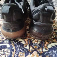 کتونی|کیف، کفش، کمربند|سیلاخور, |دیوار