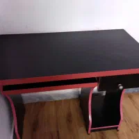 تخت و میز کامپیوتر|تخت و سرویس خواب|هشتگرد, فاز ۱ مهستان|دیوار