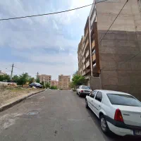 زمین ۳۰۰متر/شمالی پروانه ۴سقف/معاوضه ۵۰٪واحد+خودرو|فروش زمین و ملک کلنگی|قم, شهرک قدس|دیوار