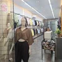 فروشنده و کارشناس فروش پرو دار