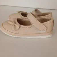 پادری و تعدادی لباس|پادری|اراک, |دیوار