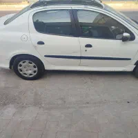 پژو ۲۰۶ صندوقدار تیپ ۵ مدلV8 سفید رنگ|خودرو سواری و وانت|اهواز, گلستان|دیوار