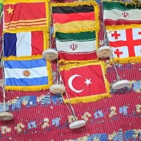 کیبور . اسپیکر . دستگاه پرس . تخته وایت برد . پرچم