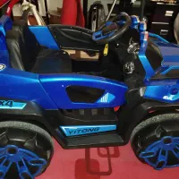 ماشین شارژی (جیپ سحرایی )چهار موتور در حد صفر|اسباببازی بچه|نورآباد ممسنی, |دیوار